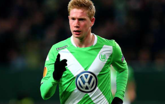 曼联1-1西汉姆联，拉齐奥1-0米兰，英超低谷期持续。（曼联1-1平西汉姆，拉齐奥1-0胜米兰，英超颓势未止）